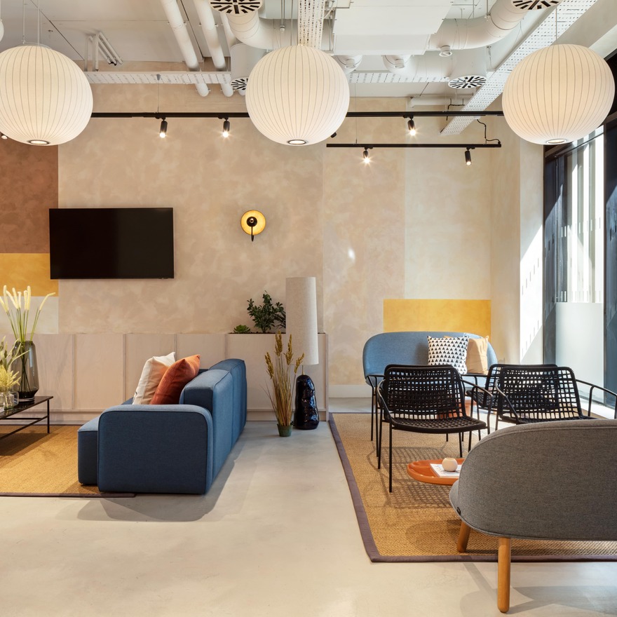 Viero Ghibli, Lounge