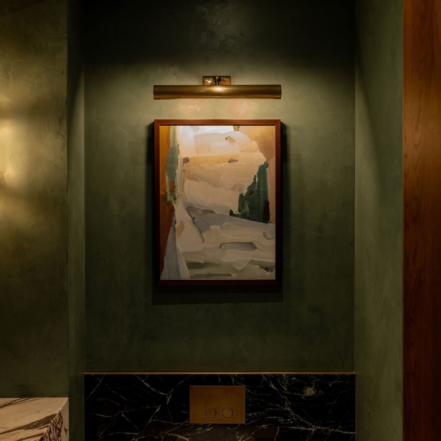 Green Venetian Plaster in Hotel Bathroom